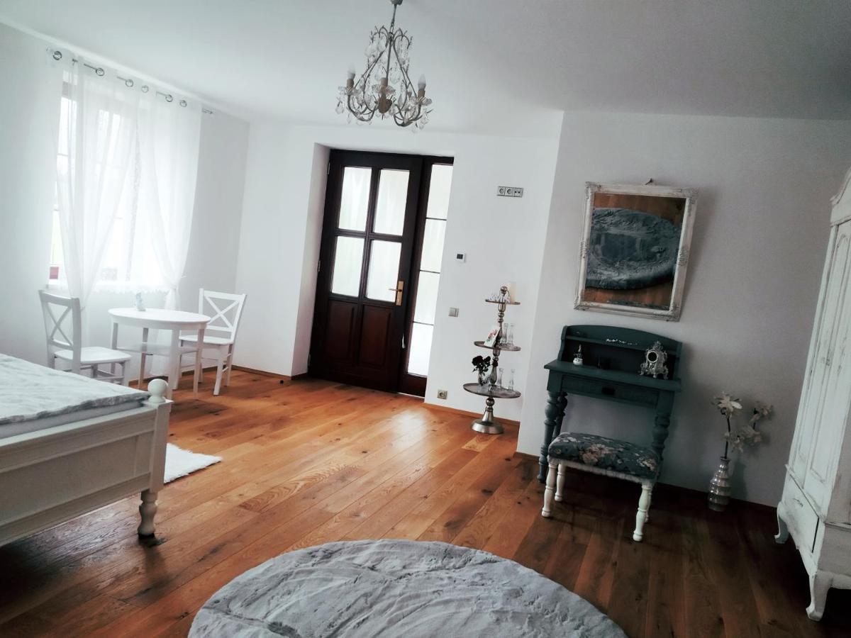 Vila Stary Mlyn Prosec pod Jestedem Bagian luar foto