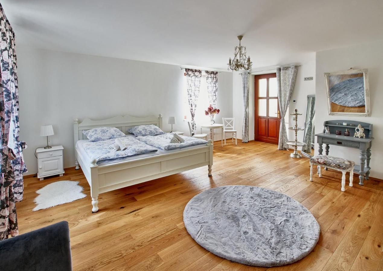 Vila Stary Mlyn Prosec pod Jestedem Bagian luar foto